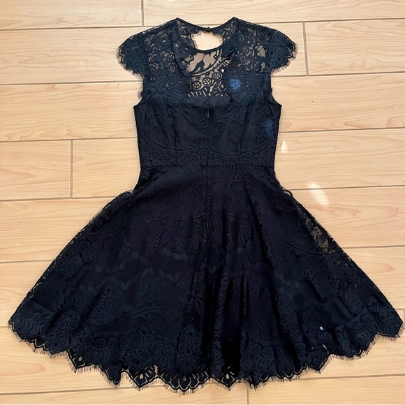BB Dakota Black Lace Dress Size 0 - Picture 3 of 5